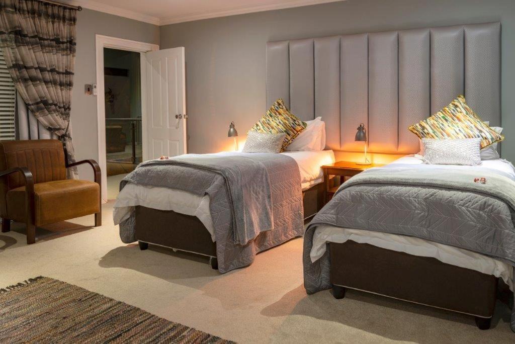 Middelwater Farm Hotel Bloemfontein Extérieur photo
